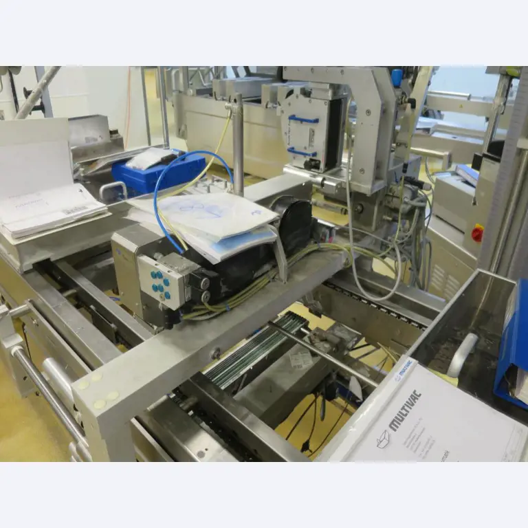 Máquinas bem conservadas para a produção de carnes salgadas/produtos de carne curados e carnes fumadas, máquinas de corte e de embalagem, equipamento de fábrica e de escritório-5