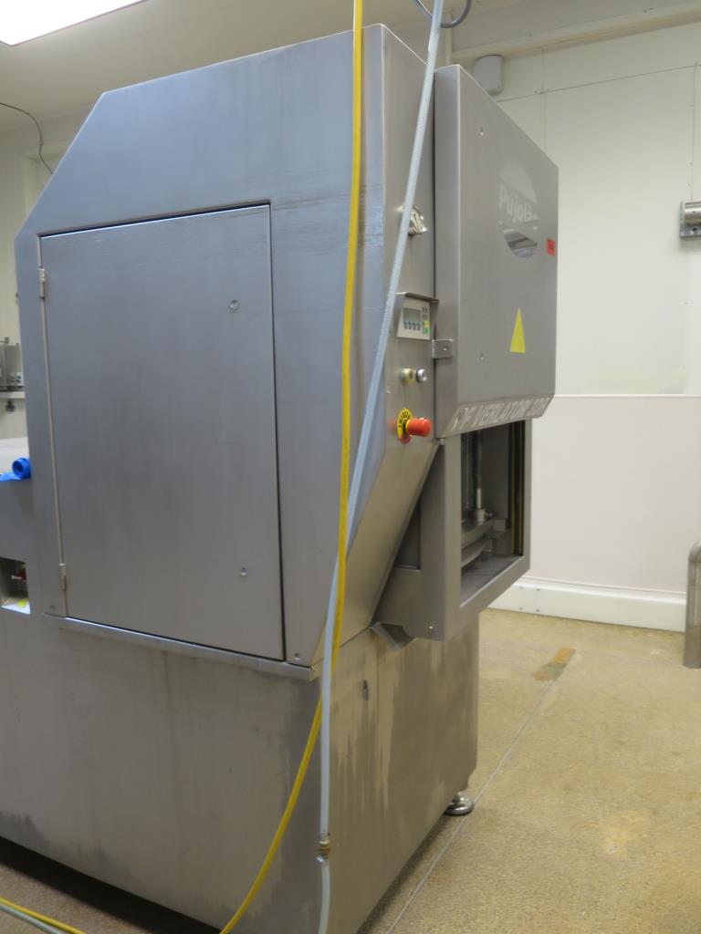 gepflegte Maschinen zur Produktion von gesalzenen Fleisch-/ Pökelwaren und Geräuchertem, Schneide- und Verpackungsmaschinen, Betriebs– und Geschäftsausstattung-4