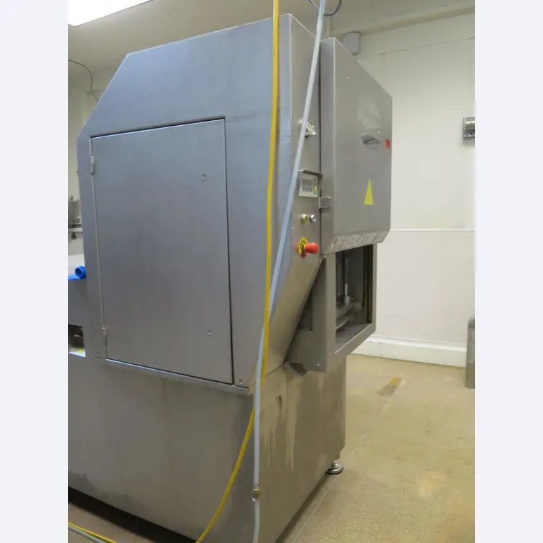 Máquinas bem conservadas para a produção de carnes salgadas/produtos de carne curados e carnes fumadas, máquinas de corte e de embalagem, equipamento de fábrica e de escritório-4