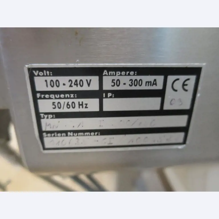 Máquinas bem conservadas para a produção de carnes salgadas/produtos de carne curados e carnes fumadas, máquinas de corte e de embalagem, equipamento de fábrica e de escritório-2