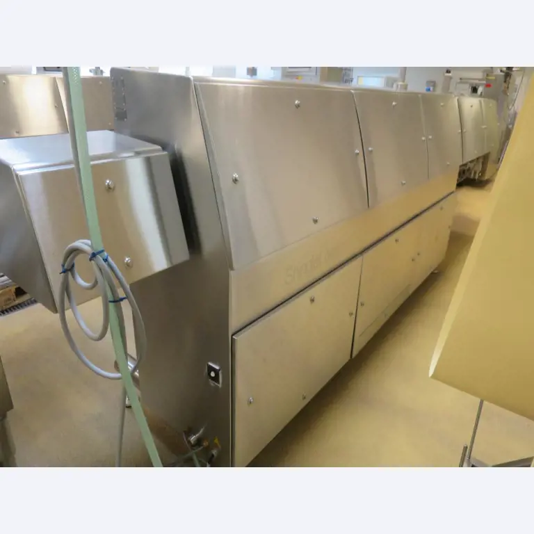 Well-maintained machines for the production of salted meat, cured and smoked products, cutting and packaging machines, operating and office equipment-2