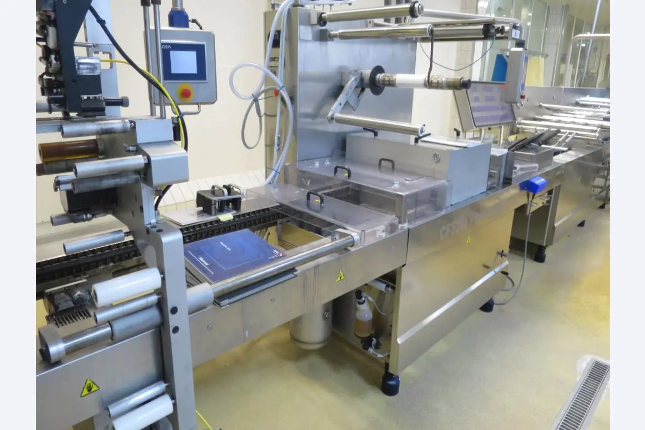 Máquinas bem conservadas para a produção de carnes salgadas/produtos de carne curados e carnes fumadas, máquinas de corte e de embalagem, equipamento de fábrica e de escritório-2