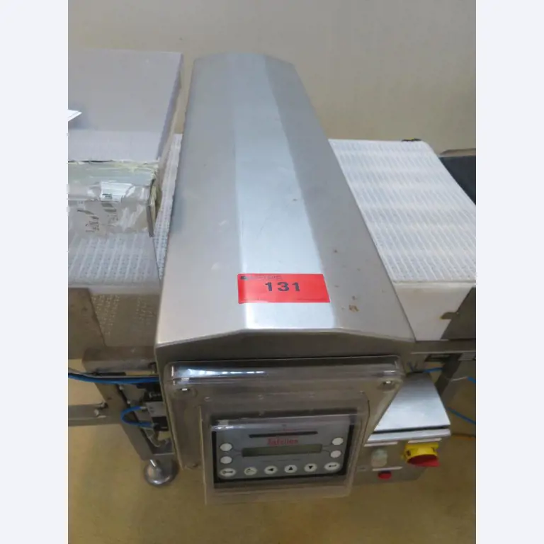 Well-maintained machines for the production of salted meat, cured and smoked products, cutting and packaging machines, operating and office equipment-1