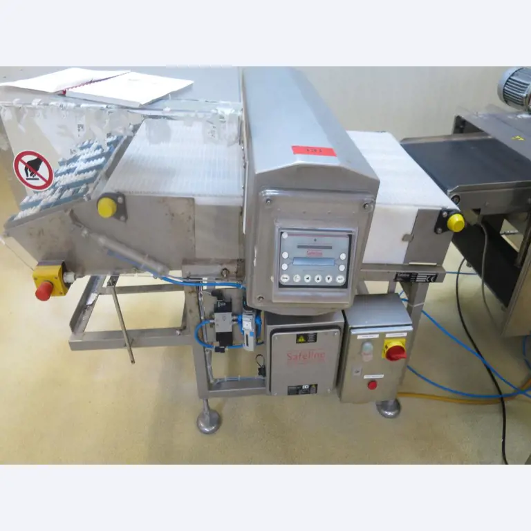Well-maintained machines for the production of salted meat, cured and smoked products, cutting and packaging machines, operating and office equipment-2