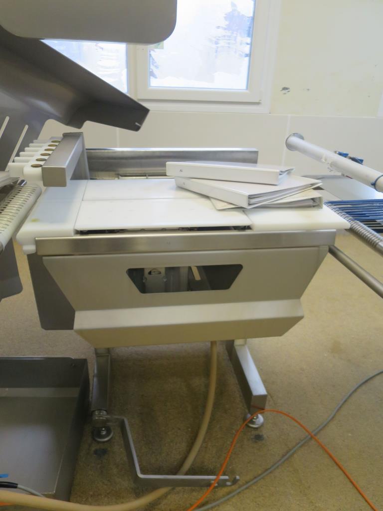 gepflegte Maschinen zur Produktion von gesalzenen Fleisch-/ Pökelwaren und Geräuchertem, Schneide- und Verpackungsmaschinen, Betriebs– und Geschäftsausstattung-3