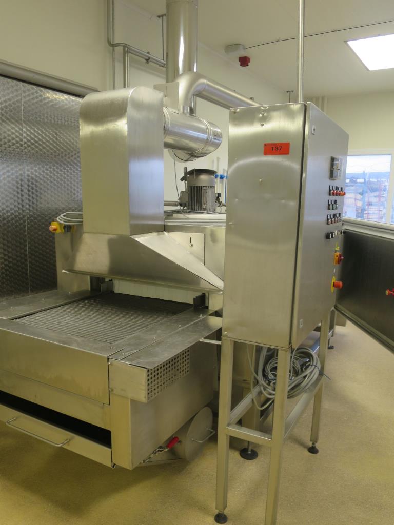 gepflegte Maschinen zur Produktion von gesalzenen Fleisch-/ Pökelwaren und Geräuchertem, Schneide- und Verpackungsmaschinen, Betriebs– und Geschäftsausstattung-1