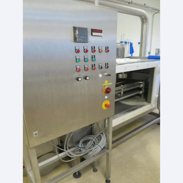 Máquinas bem conservadas para a produção de carnes salgadas/produtos de carne curados e carnes fumadas, máquinas de corte e de embalagem, equipamento de fábrica e de escritório-6