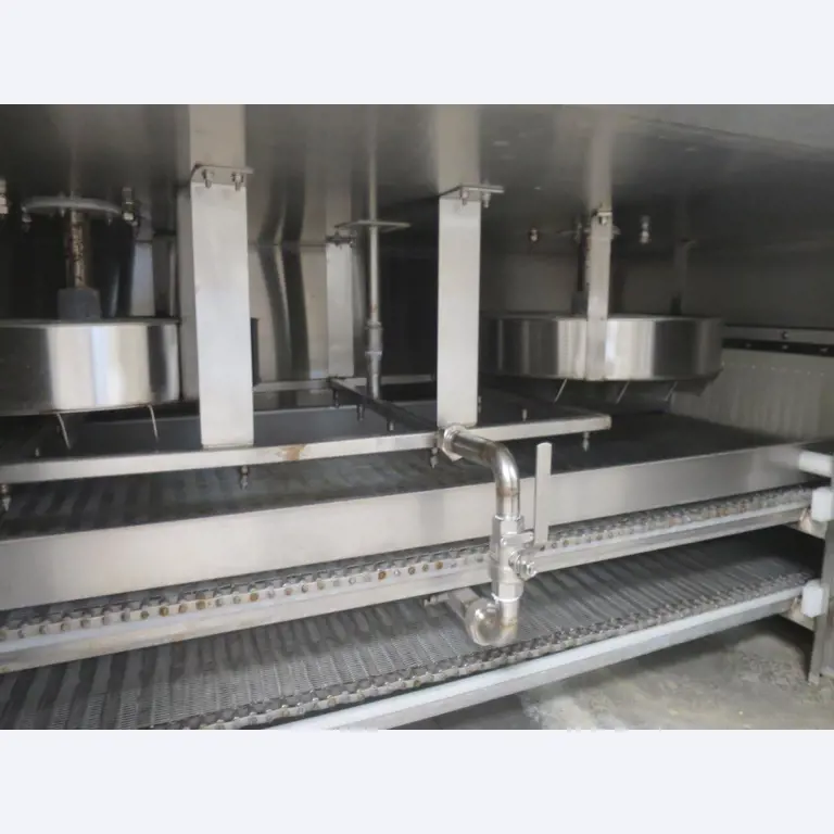 Máquinas bem conservadas para a produção de carnes salgadas/produtos de carne curados e carnes fumadas, máquinas de corte e de embalagem, equipamento de fábrica e de escritório-7