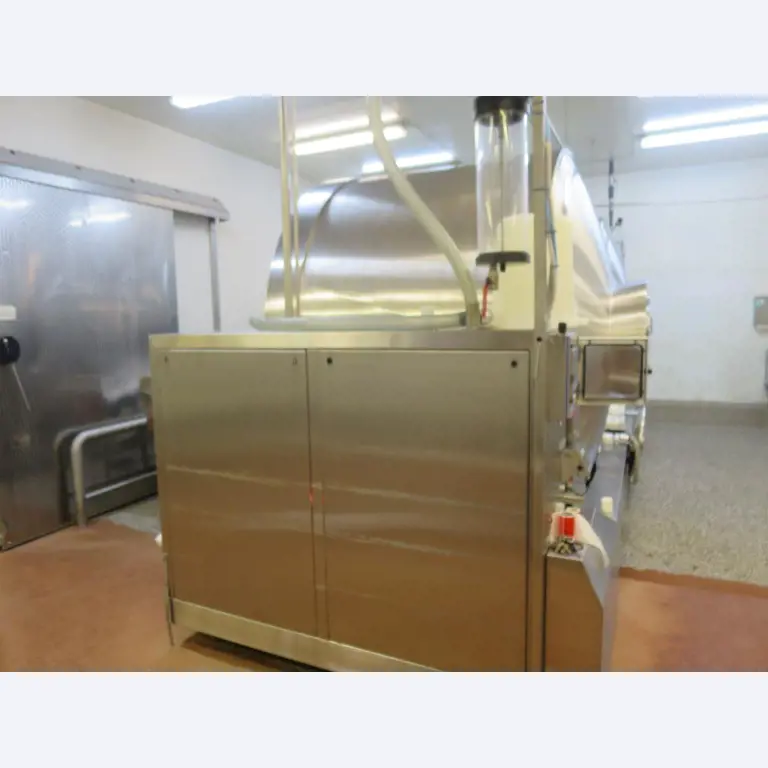 Máquinas bem conservadas para a produção de carnes salgadas/produtos de carne curados e carnes fumadas, máquinas de corte e de embalagem, equipamento de fábrica e de escritório-4