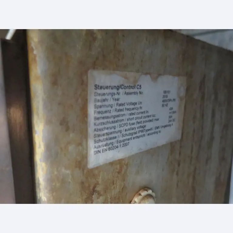 Máquinas bem conservadas para a produção de carnes salgadas/produtos de carne curados e carnes fumadas, máquinas de corte e de embalagem, equipamento de fábrica e de escritório-5