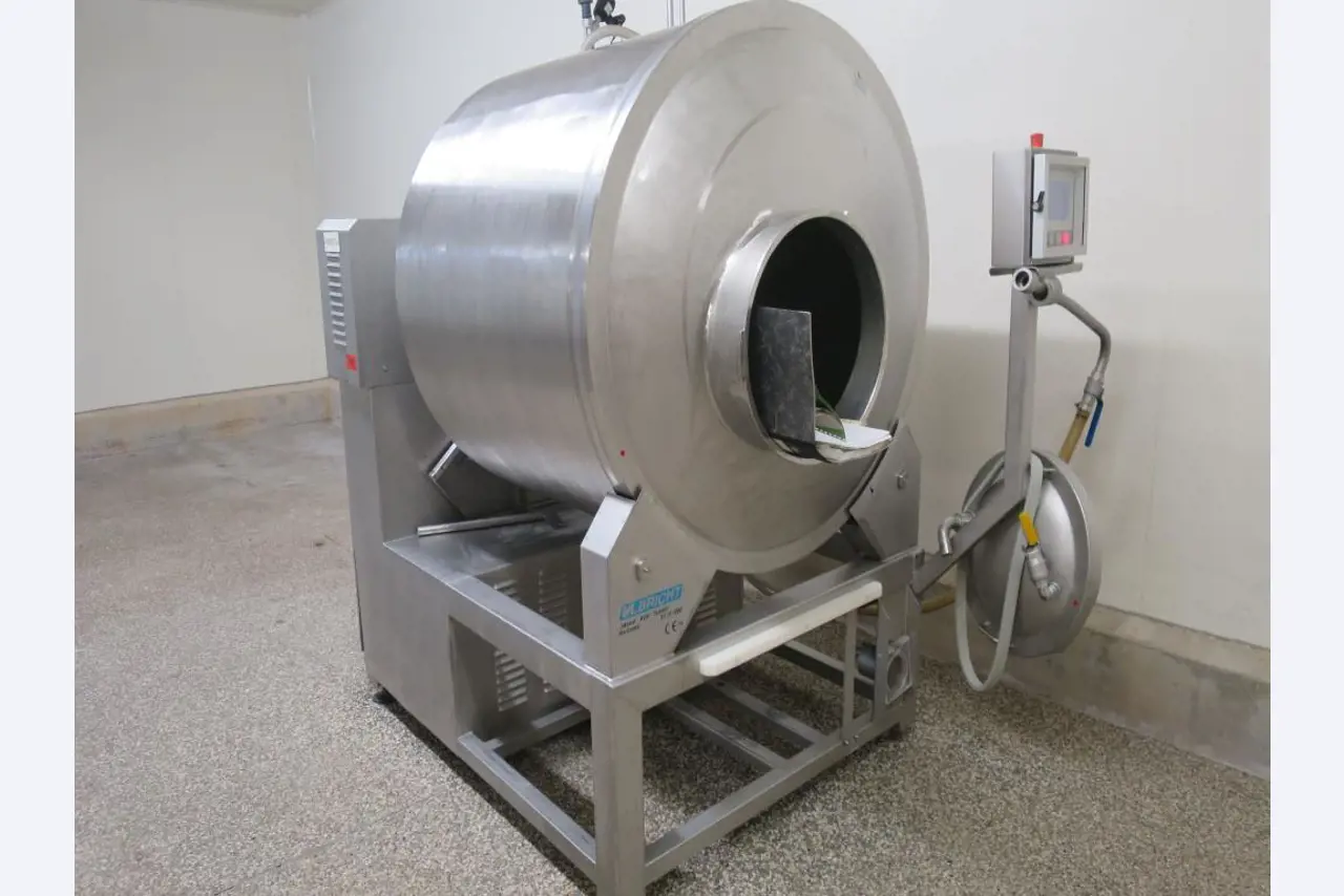 Máquinas bem conservadas para a produção de carnes salgadas/produtos de carne curados e carnes fumadas, máquinas de corte e de embalagem, equipamento de fábrica e de escritório-2