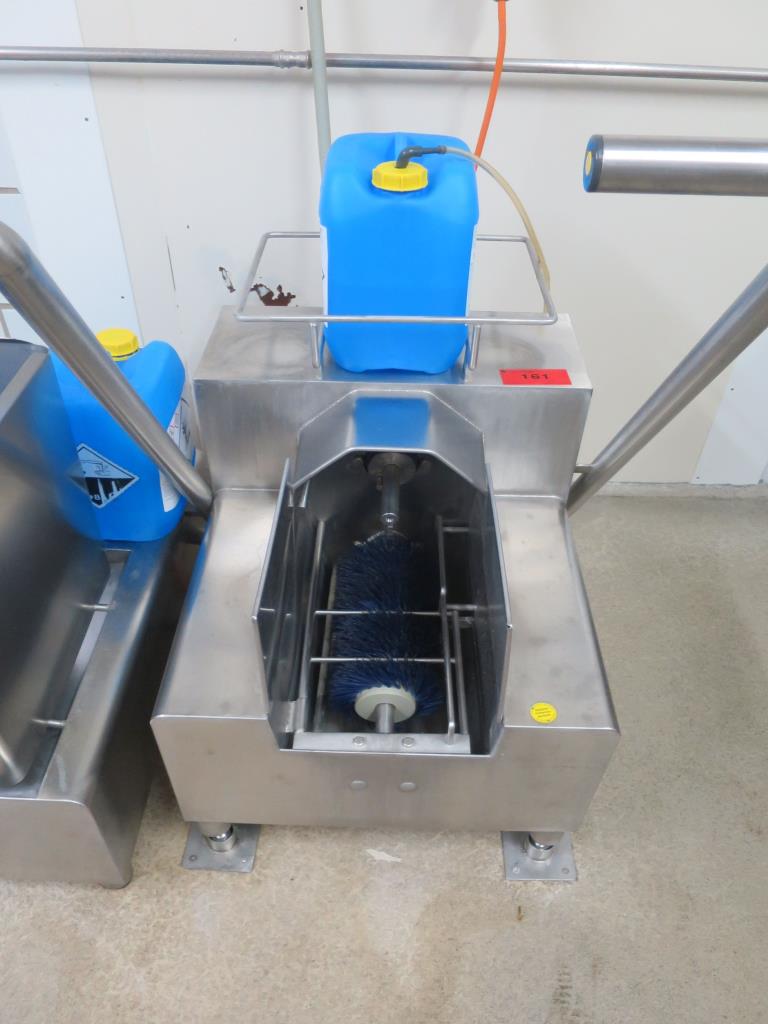 gepflegte Maschinen zur Produktion von gesalzenen Fleisch-/ Pökelwaren und Geräuchertem, Schneide- und Verpackungsmaschinen, Betriebs– und Geschäftsausstattung-1