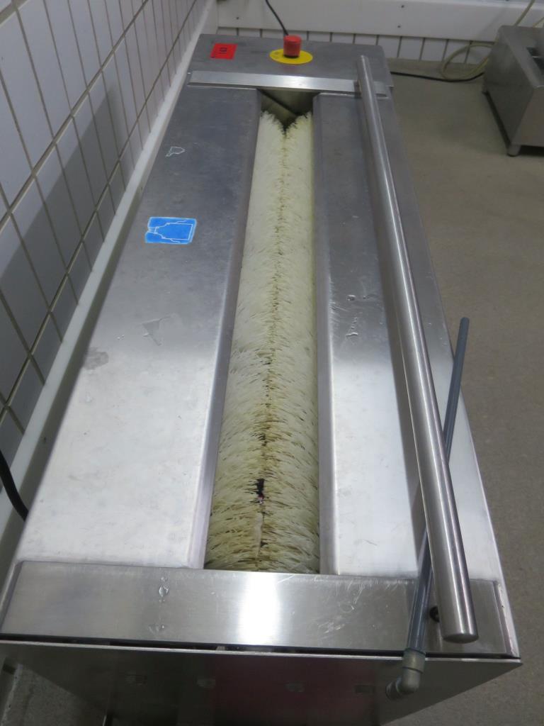 gepflegte Maschinen zur Produktion von gesalzenen Fleisch-/ Pökelwaren und Geräuchertem, Schneide- und Verpackungsmaschinen, Betriebs– und Geschäftsausstattung-3