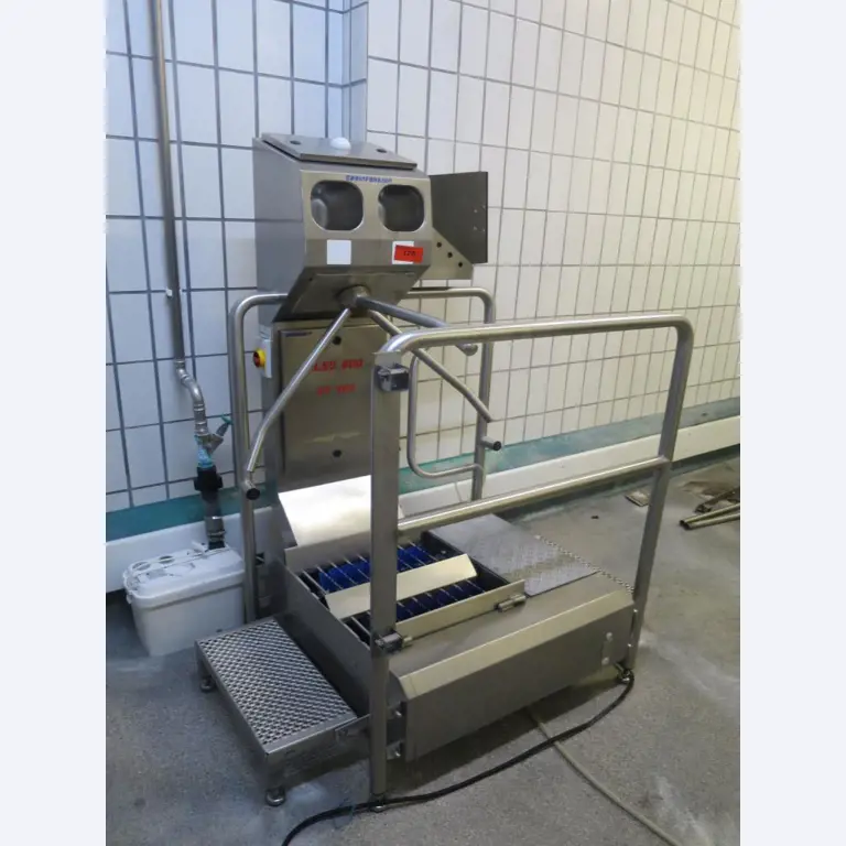 Máquinas bem conservadas para a produção de carnes salgadas/produtos de carne curados e carnes fumadas, máquinas de corte e de embalagem, equipamento de fábrica e de escritório-3