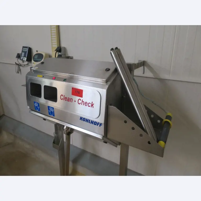 Máquinas bem conservadas para a produção de carnes salgadas/produtos de carne curados e carnes fumadas, máquinas de corte e de embalagem, equipamento de fábrica e de escritório-2