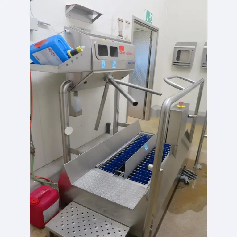 Máquinas bem conservadas para a produção de carnes salgadas/produtos de carne curados e carnes fumadas, máquinas de corte e de embalagem, equipamento de fábrica e de escritório-2