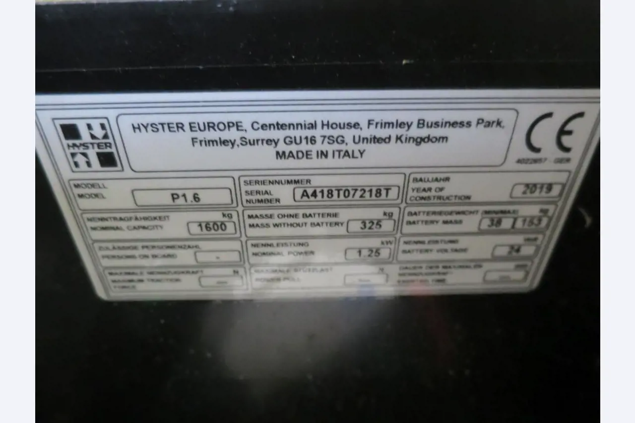 Máquinas bem conservadas para a produção de carnes salgadas/produtos de carne curados e carnes fumadas, máquinas de corte e de embalagem, equipamento de fábrica e de escritório-2