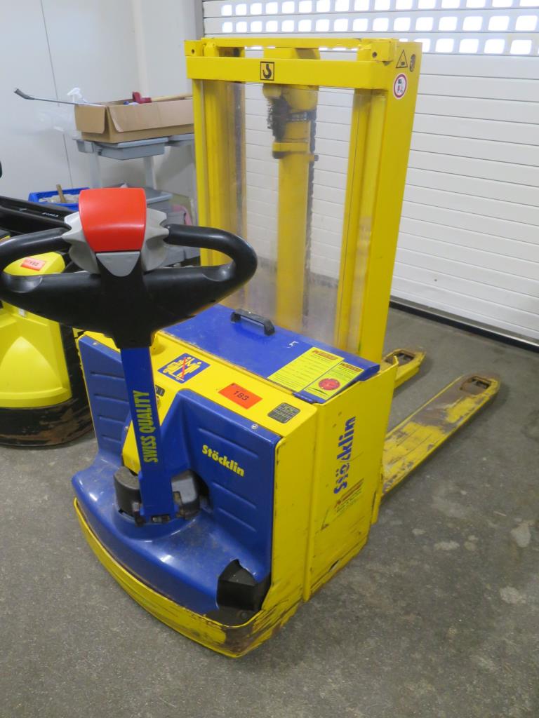 Dobro vzdrževani stroji za proizvodnjo soljenega mesa/sušenih mesnih izdelkov in prekajenega mesa, stroji za razrez in pakiranje, tovarniška in pisarniška oprema-1