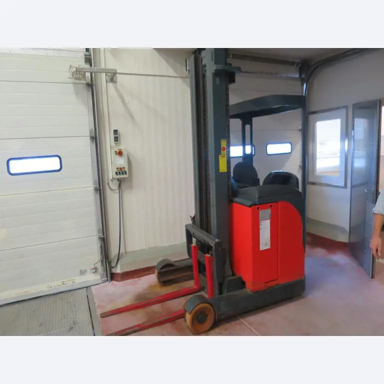 Máquinas bem conservadas para a produção de carnes salgadas/produtos de carne curados e carnes fumadas, máquinas de corte e de embalagem, equipamento de fábrica e de escritório-1