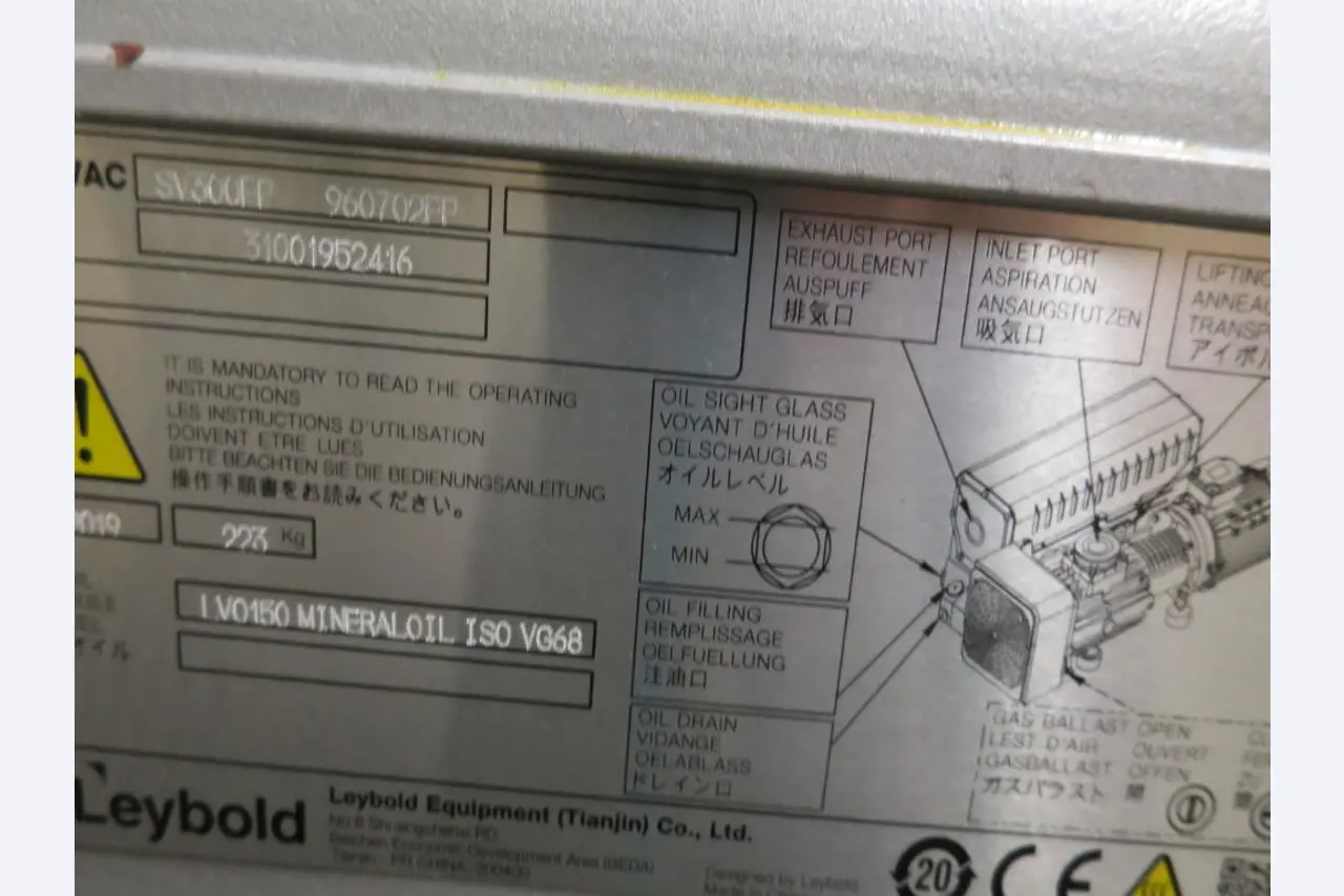 Máquinas bem conservadas para a produção de carnes salgadas/produtos de carne curados e carnes fumadas, máquinas de corte e de embalagem, equipamento de fábrica e de escritório-5
