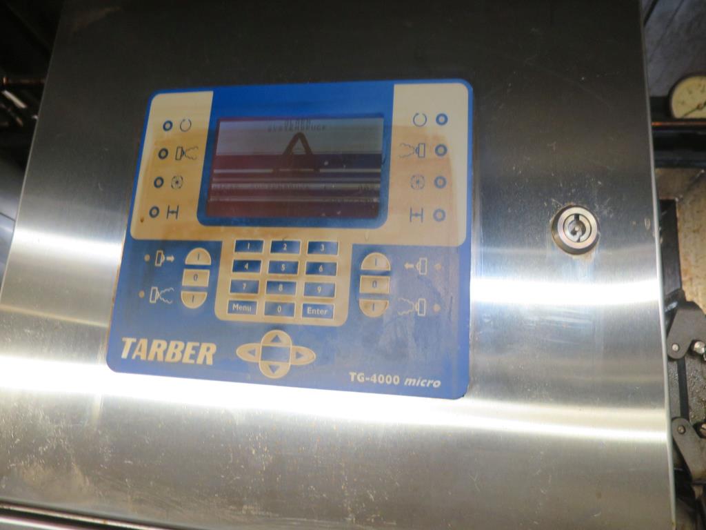 gepflegte Maschinen zur Produktion von gesalzenen Fleisch-/ Pökelwaren und Geräuchertem, Schneide- und Verpackungsmaschinen, Betriebs– und Geschäftsausstattung-2