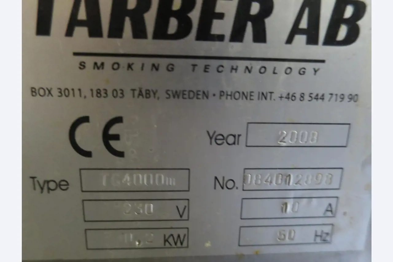 Máquinas bem conservadas para a produção de carnes salgadas/produtos de carne curados e carnes fumadas, máquinas de corte e de embalagem, equipamento de fábrica e de escritório-3