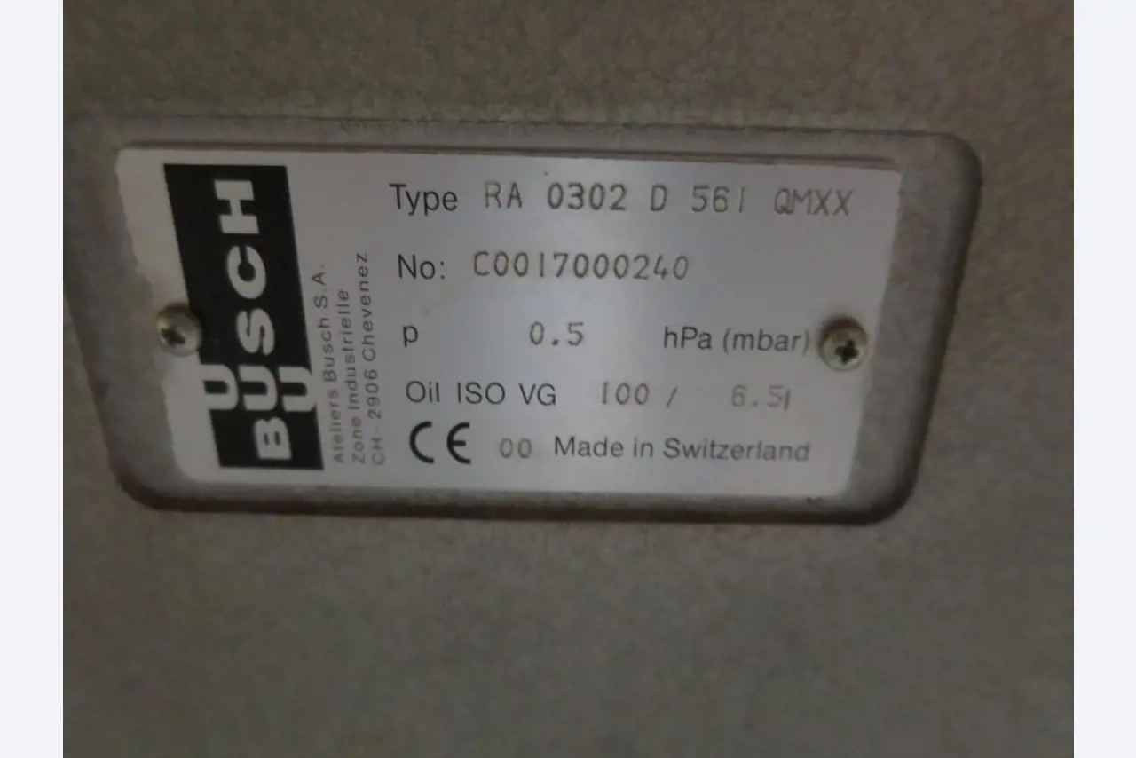 Máquinas bem conservadas para a produção de carnes salgadas/produtos de carne curados e carnes fumadas, máquinas de corte e de embalagem, equipamento de fábrica e de escritório-2