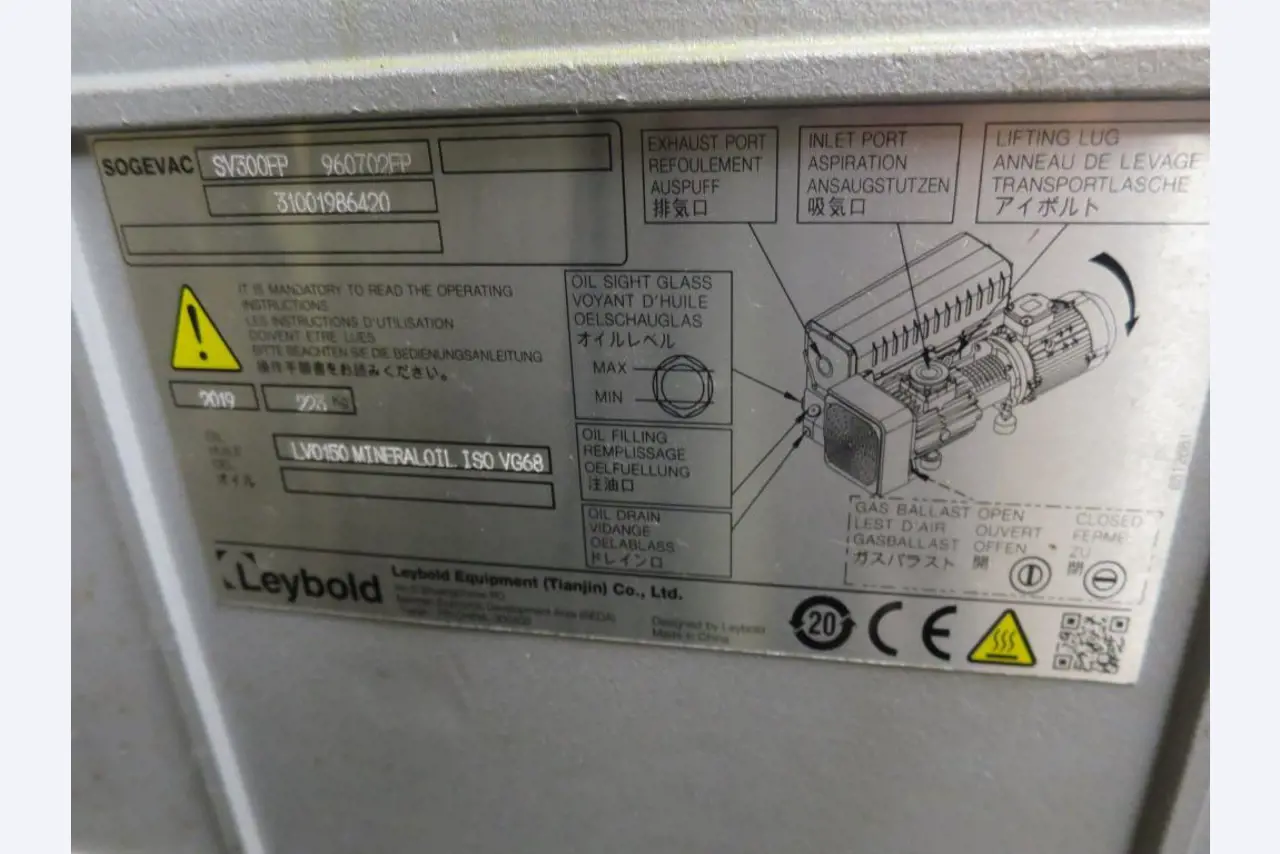 Máquinas bem conservadas para a produção de carnes salgadas/produtos de carne curados e carnes fumadas, máquinas de corte e de embalagem, equipamento de fábrica e de escritório-2