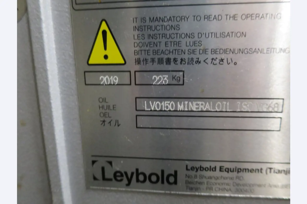 Máquinas bem conservadas para a produção de carnes salgadas/produtos de carne curados e carnes fumadas, máquinas de corte e de embalagem, equipamento de fábrica e de escritório-3