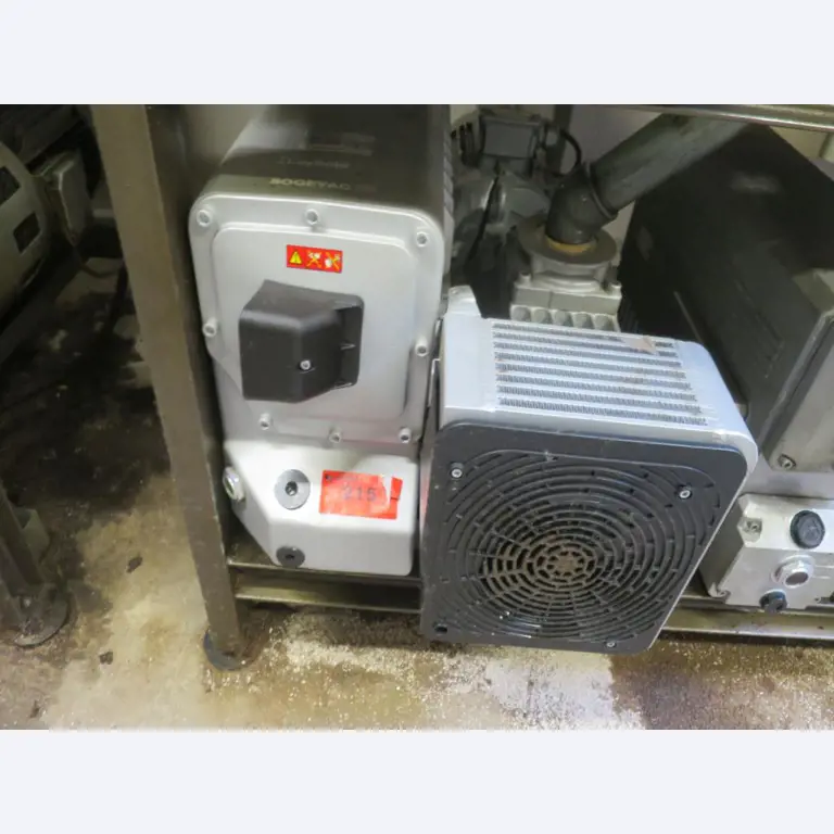 Máquinas bem conservadas para a produção de carnes salgadas/produtos de carne curados e carnes fumadas, máquinas de corte e de embalagem, equipamento de fábrica e de escritório-1