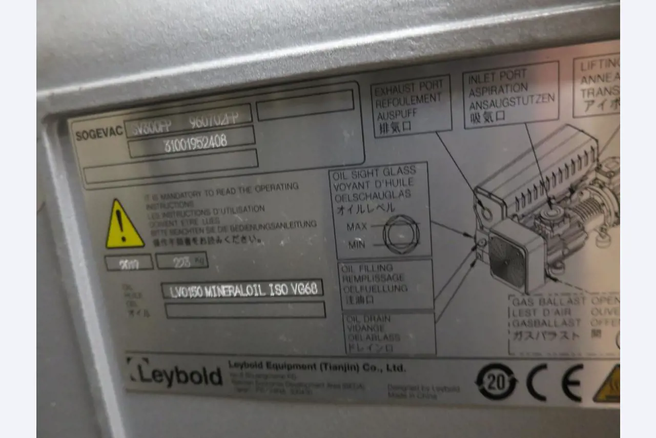 Máquinas bem conservadas para a produção de carnes salgadas/produtos de carne curados e carnes fumadas, máquinas de corte e de embalagem, equipamento de fábrica e de escritório-2