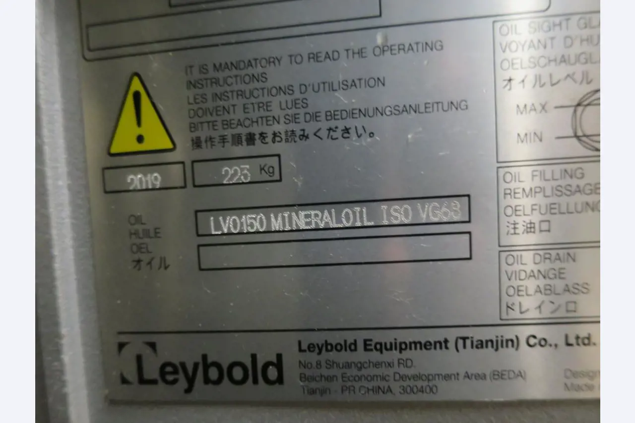 Máquinas bem conservadas para a produção de carnes salgadas/produtos de carne curados e carnes fumadas, máquinas de corte e de embalagem, equipamento de fábrica e de escritório-3