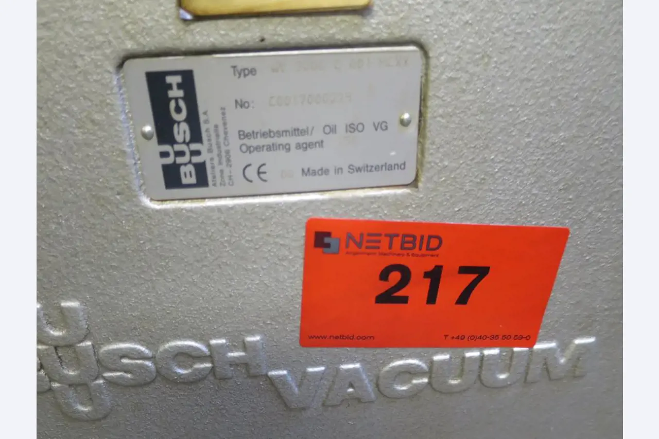 Máquinas bem conservadas para a produção de carnes salgadas/produtos de carne curados e carnes fumadas, máquinas de corte e de embalagem, equipamento de fábrica e de escritório-2