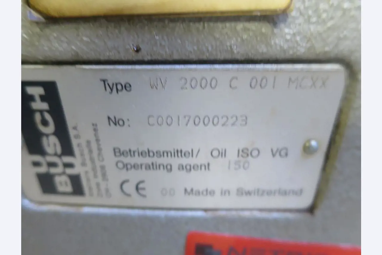 Máquinas bem conservadas para a produção de carnes salgadas/produtos de carne curados e carnes fumadas, máquinas de corte e de embalagem, equipamento de fábrica e de escritório-3