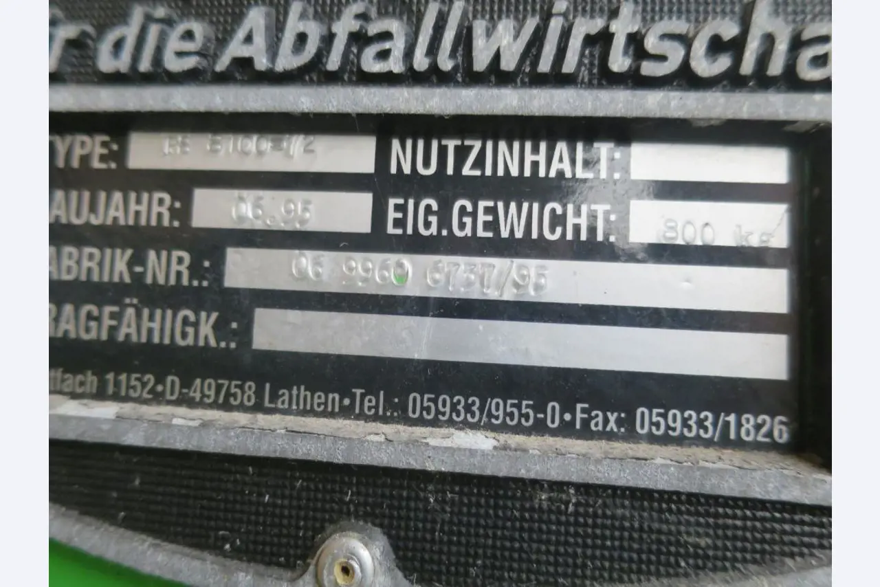 Máquinas bem conservadas para a produção de carnes salgadas/produtos de carne curados e carnes fumadas, máquinas de corte e de embalagem, equipamento de fábrica e de escritório-3