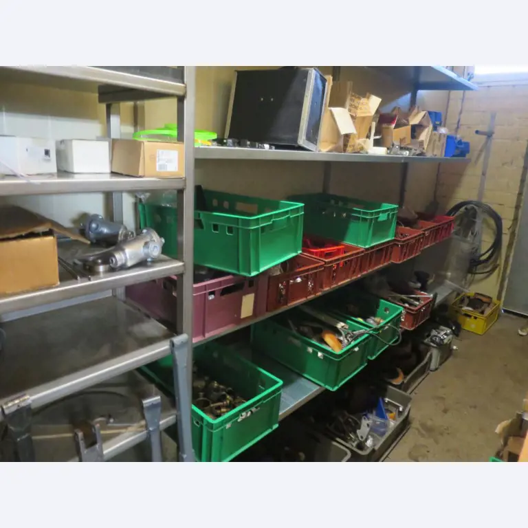 Máquinas bem conservadas para a produção de carnes salgadas/produtos de carne curados e carnes fumadas, máquinas de corte e de embalagem, equipamento de fábrica e de escritório-5