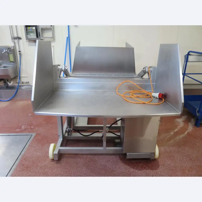 Máquinas bem conservadas para a produção de carnes salgadas/produtos de carne curados e carnes fumadas, máquinas de corte e de embalagem, equipamento de fábrica e de escritório-3