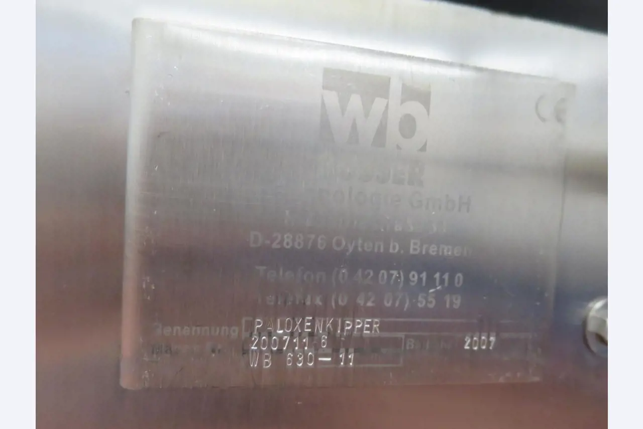 Máquinas bem conservadas para a produção de carnes salgadas/produtos de carne curados e carnes fumadas, máquinas de corte e de embalagem, equipamento de fábrica e de escritório-4