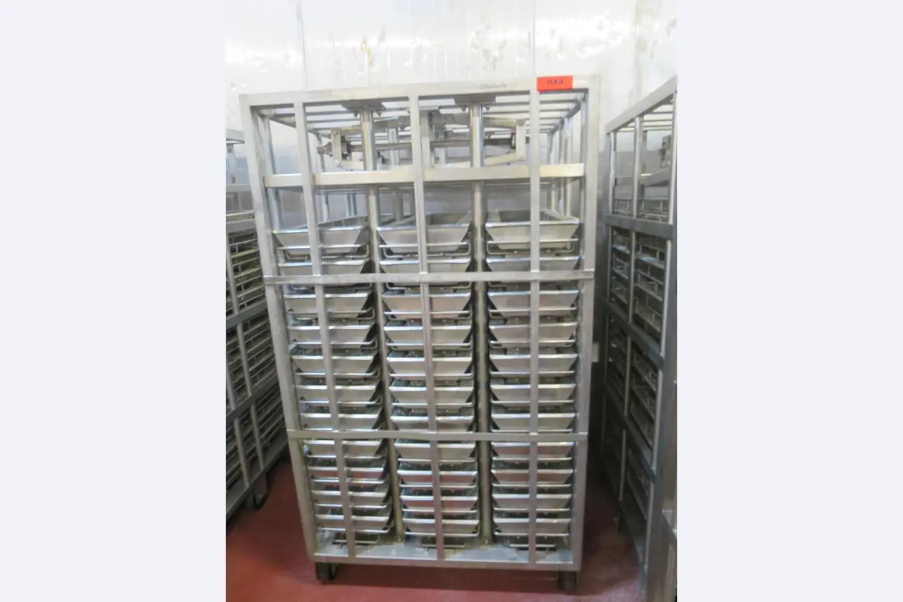 Máquinas en buen estado para la producción de salazones/productos cárnicos curados y carnes ahumadas, máquinas de corte y envasado, equipos de fábrica y oficina-1