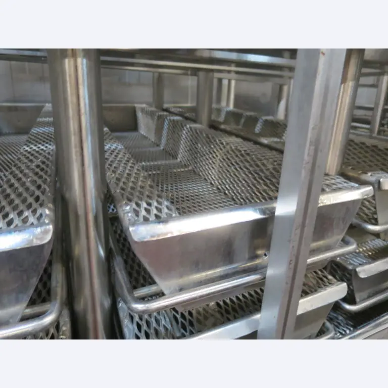 Máquinas en buen estado para la producción de salazones/productos cárnicos curados y carnes ahumadas, máquinas de corte y envasado, equipos de fábrica y oficina-2
