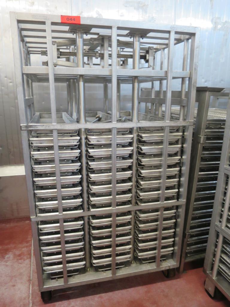 Máquinas en buen estado para la producción de salazones/productos cárnicos curados y carnes ahumadas, máquinas de corte y envasado, equipos de fábrica y oficina-1