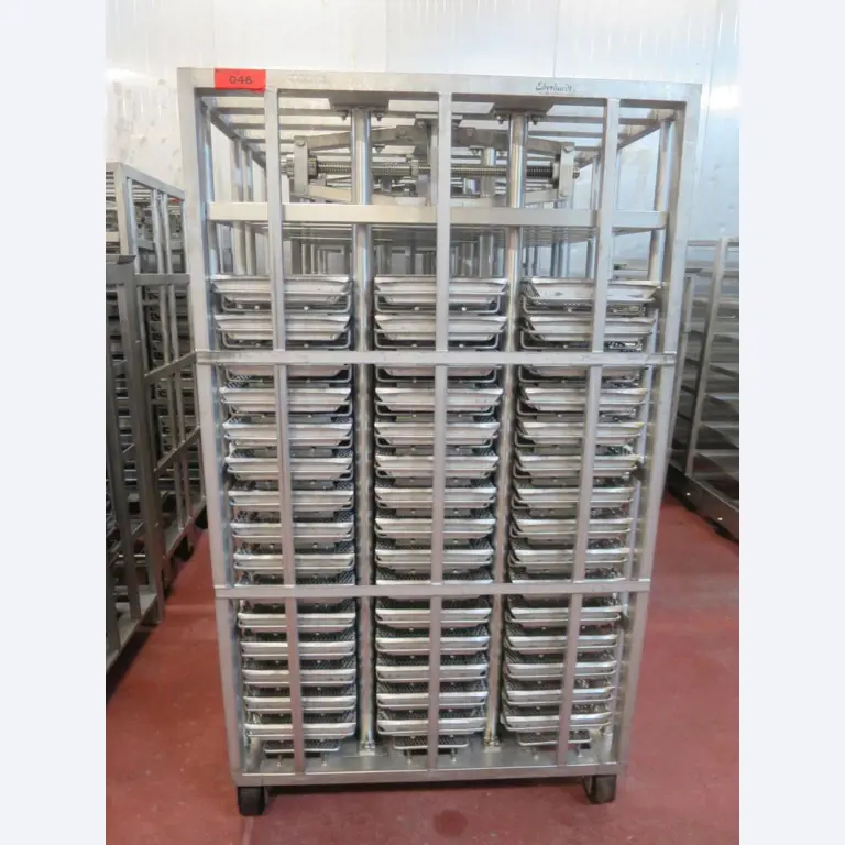 Máquinas bem conservadas para a produção de carnes salgadas/produtos de carne curados e carnes fumadas, máquinas de corte e de embalagem, equipamento de fábrica e de escritório-1