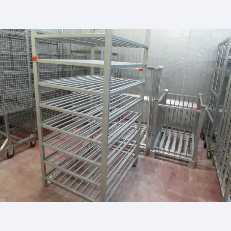 Máquinas bem conservadas para a produção de carnes salgadas/produtos de carne curados e carnes fumadas, máquinas de corte e de embalagem, equipamento de fábrica e de escritório-2