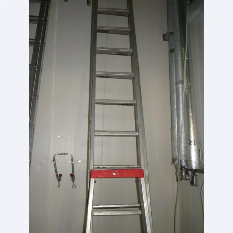 Dobrze utrzymane maszyny do produkcji solonego mięsa / wędlin i wędzonek, maszyny do cięcia i pakowania, wyposażenie fabryczne i biurowe.-2