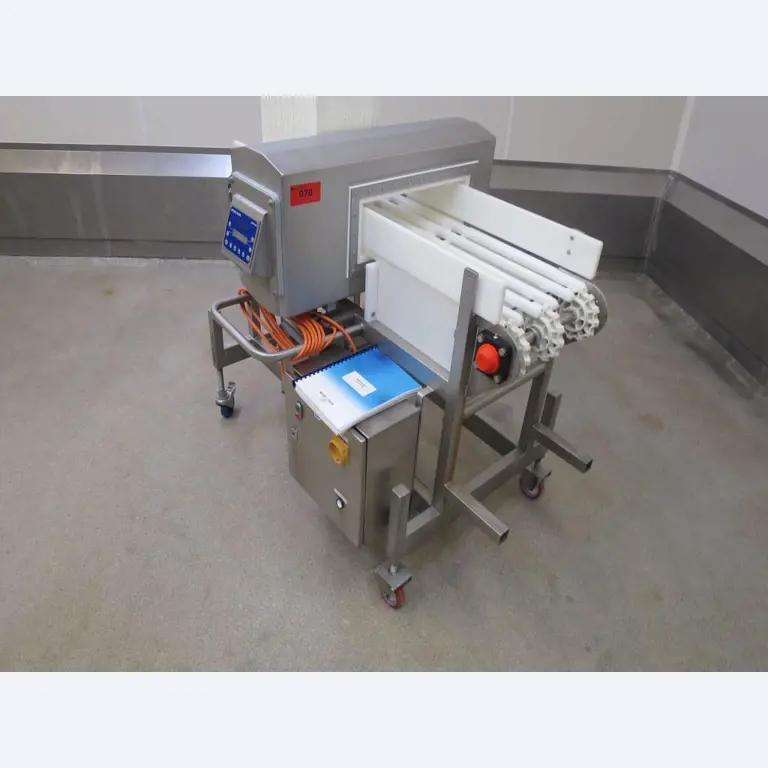 Máquinas bem conservadas para a produção de carnes salgadas/produtos de carne curados e carnes fumadas, máquinas de corte e de embalagem, equipamento de fábrica e de escritório-1