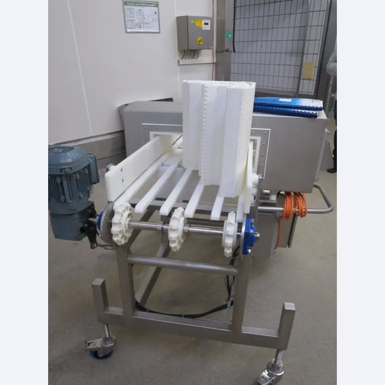 Máquinas bem conservadas para a produção de carnes salgadas/produtos de carne curados e carnes fumadas, máquinas de corte e de embalagem, equipamento de fábrica e de escritório-4