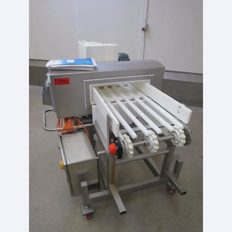 Máquinas bem conservadas para a produção de carnes salgadas/produtos de carne curados e carnes fumadas, máquinas de corte e de embalagem, equipamento de fábrica e de escritório-5