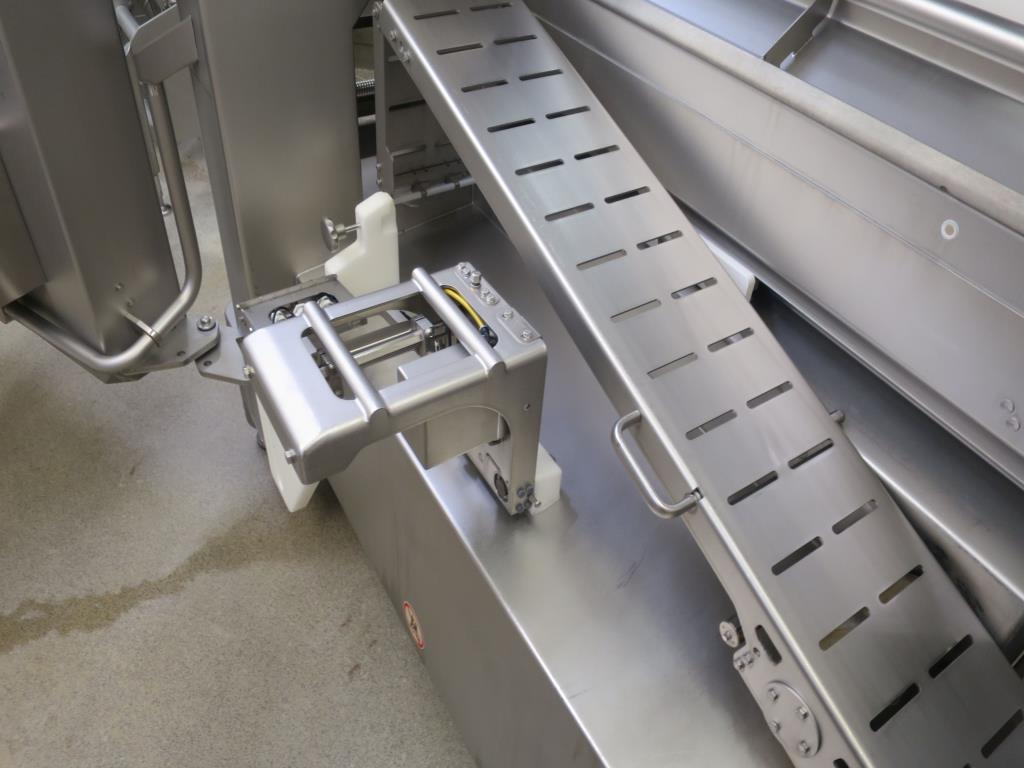 Máquinas en buen estado para la producción de salazones/productos cárnicos curados y carnes ahumadas, máquinas de corte y envasado, equipos de fábrica y oficina-8