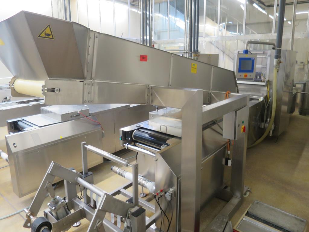 Well-maintained machines for the production of salted meat, cured and smoked products, cutting and packaging machines, operating and office equipment-1