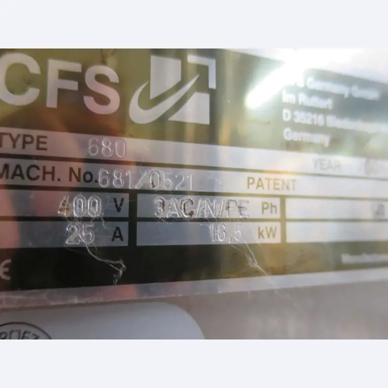 Máquinas bem conservadas para a produção de carnes salgadas/produtos de carne curados e carnes fumadas, máquinas de corte e de embalagem, equipamento de fábrica e de escritório-6